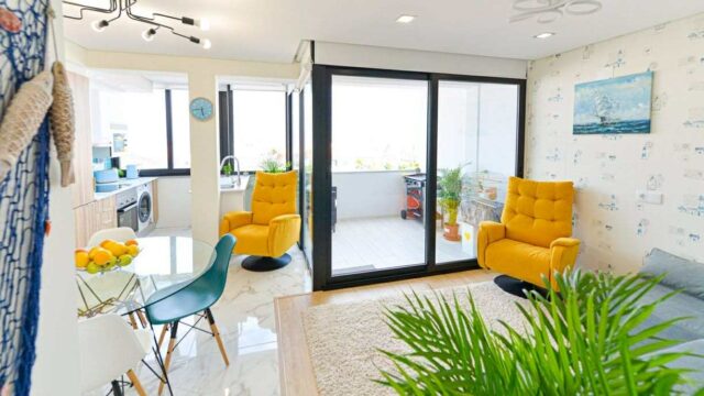 554a747b-f195-42a6-bc9a-c8ffbdb2b8ac-1